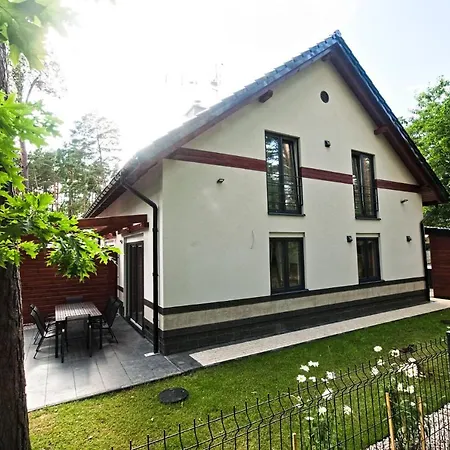 Daisy - Sunny Flowers Holiday home Lukecin